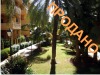 Квартира в Испании в Сан Педро, Коста дель Соль. Вид жилого комплекса и тропического сада.